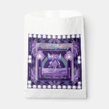 Faro morado de lluvia