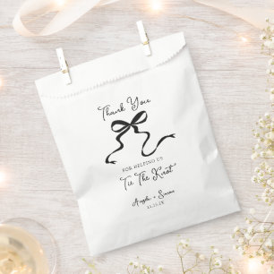 Bolsa de papel favorita de boda dibujada a mano