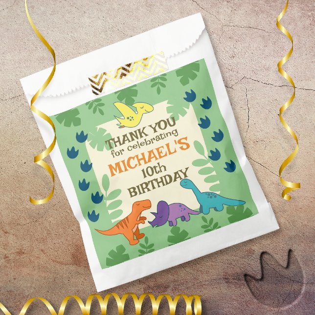 Bolsa De Papel Fiesta de cumpleaños de los dinosaurios infantiles (Subido por el creador)