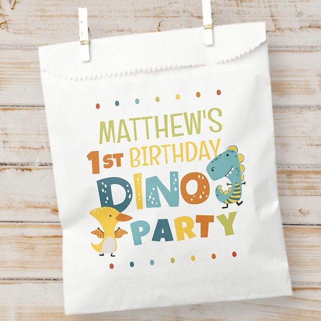 Bolsa De Papel fiesta de cumpleaños de un niño de dinosaurio chin (Subido por el creador)