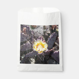 Bolsa De Papel Flor de cactus amarillo en primavera