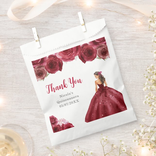 Bolsa De Papel Floral Princess in Red Dress Quinceanera (Cortado)