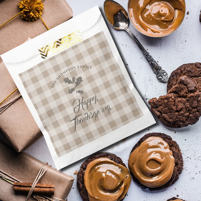 Bolsa De Papel Foliage de Acción de Gracias deja rebanada a Brown (Thanksgiving Fall Foliage Leaves Brown Plaid Favor Bag)