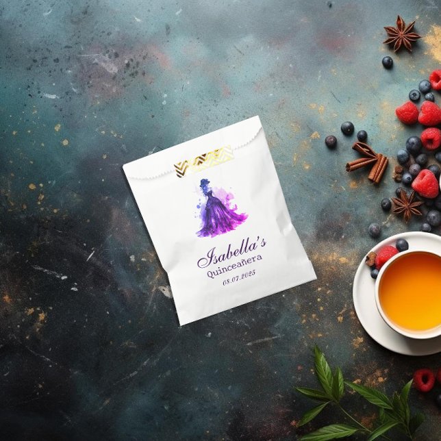 Bolsa De Papel Glam Quince gótico (Our Gothic Glam Quinceañera Favor bag offers the perfect blend of elegance and modern flair.)