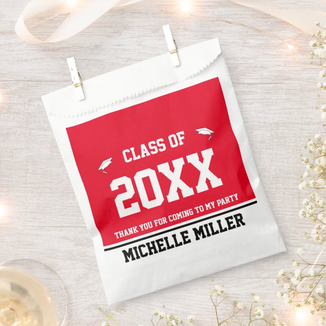 Bolsa De Papel Graduación Red Black and White Graduate Name (Cortado)