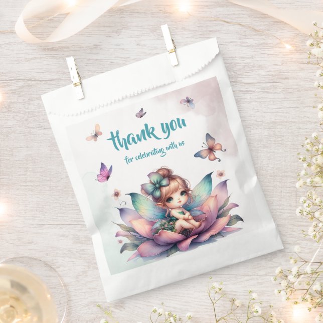 Bolsa De Papel Hada bonita sentada dentro de la flor (Cortado)