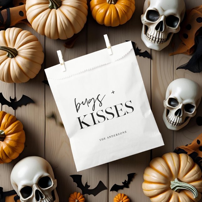 Bolsa De Papel Halloween de bichos y besos (Subido por el creador)