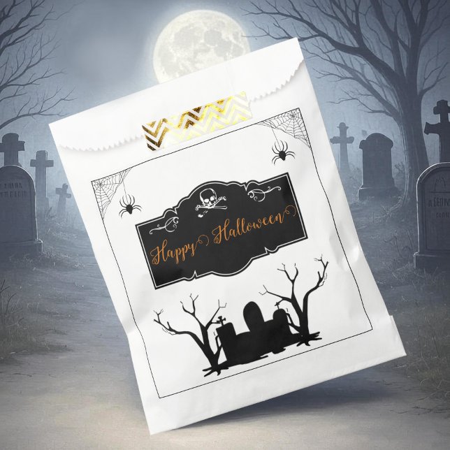 Bolsa De Papel Halloween en el césped de fantasía (Spooky Graveyard Halloween Favor Bag)