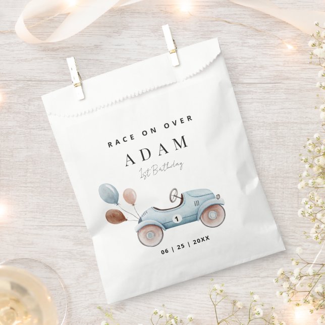 Bolsa De Papel Invitación de cumpleaños de Race Car, un cumpleaño (Cortado)