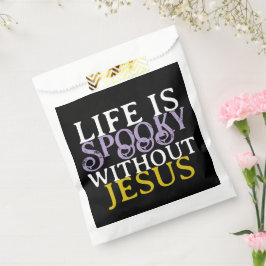 BOLSA DE PAPEL LIFE IS SPOOKY WITHOUT JESUS
