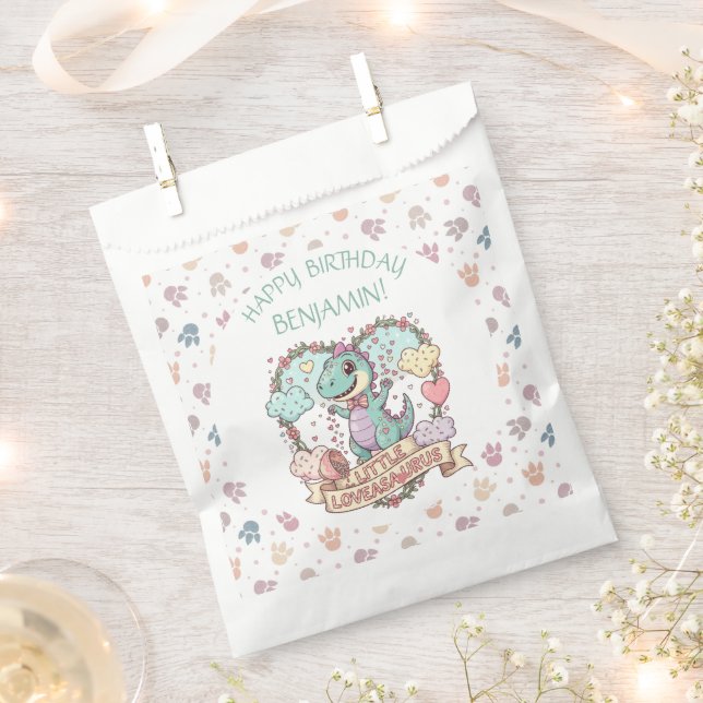 Bolsa De Papel  Little Dino Hearts Birthday Personalized (Cortado)