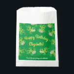Bolsa De Papel Lizard Birthday Party<br><div class="desc">Adorable lagarto de lagartijas color lindo diseño de fiesta de cumpleaños es perfecto para un niño que ama a los reptiles por su celebración de cumpleaños! El aspecto moderno es la forma perfecta de celebrar a tu pequeño que ama los lagartos y los animales en su primer cumpleaños o en...</div>