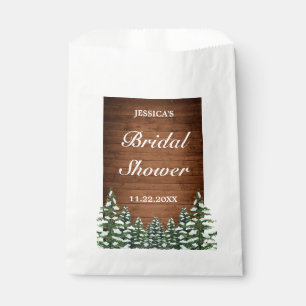Bolsa De Papel Madera nevada y ducha de novias en el campo de los