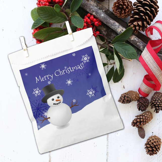 Bolsa De Papel Navidades del paisaje invernal azul favorecen a la (Blue Snowman winter Scenery Christmas Favor Bag)