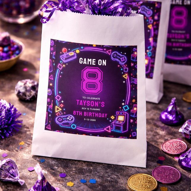 Bolsa De Papel Neón Resplandor Juego Retro de Arcade Cumpleaños 8 (Neon Glow Retro Arcade Gaming 8th Birthday Favor Bag)