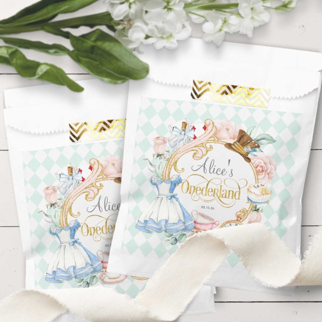 Bolsa De Papel Onederland, Mad hatter teaparty, bocadillos de cum (Alice onederland themed, girl 1st birthday,snacks favor bags.)