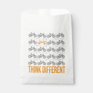 Bolsa De Papel Pensar en ciclista diferente de ciclismo recta