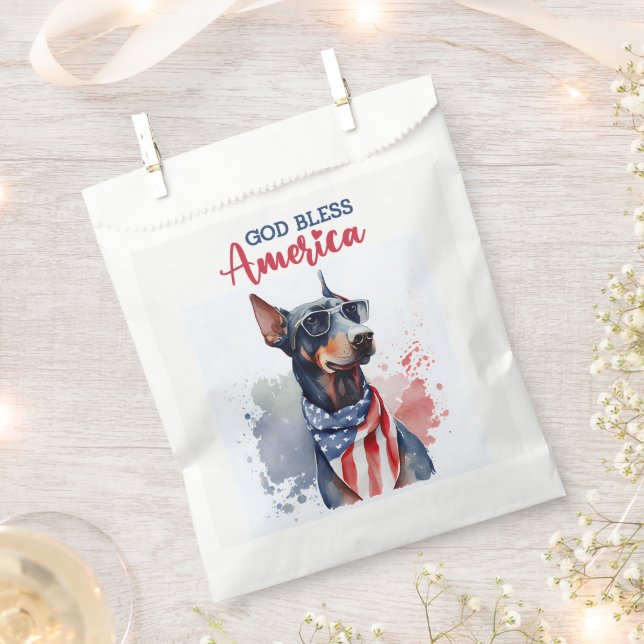 Bolsa De Papel Perro Patriota- Doberman (Cortado)