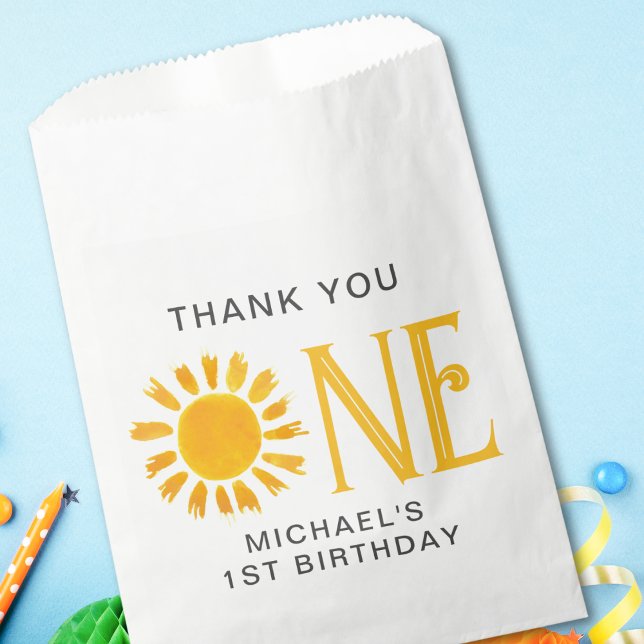 Bolsa De Papel Primer domingo de cumpleaños gracias (Subido por el creador)