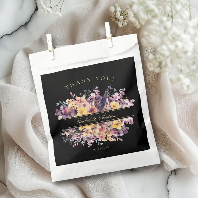 Bolsa De Papel Ramo de flores silvestres, escritura a mano, boda (Customer-Specific "Thank you!" Wedding Favor Bag with a wild-flower bouquet & scripted font.)