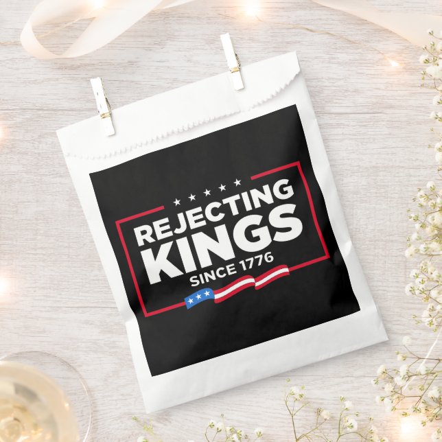 Bolsa De Papel Rechazando reyes desde la bandera patriótica de Es (Cortado)