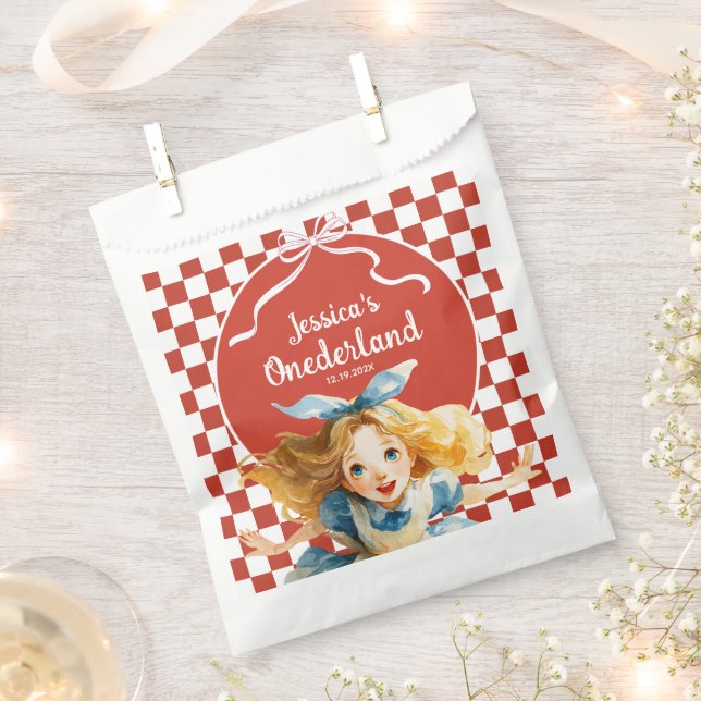 Bolsa De Papel Red Checkered Alice in ONEDERLAND 1st Birthday  (Cortado)