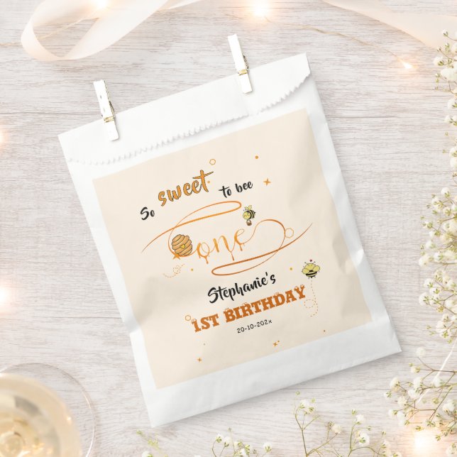 Bolsa De Papel Tan Dulce Ser Una Linda Abeja Cumpleaños 1 (Cortado)