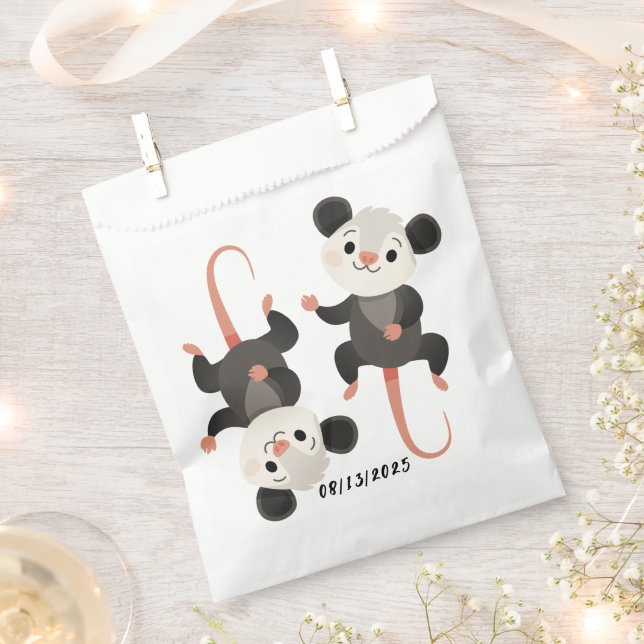 Bolsa De Papel Two Lying Opossums, Custom Birthday Date (Cortado)
