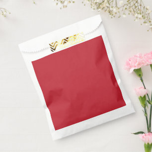 Bolsa De Papel un fondo rojo con