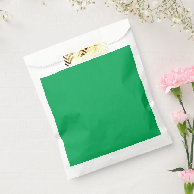 Bolsa De Papel un fondo verde con (Sellado)