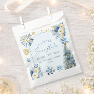 Bolsa De Papel Un pequeño Baby Shower de invierno azul con copo d