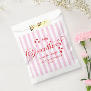 Bolsa De Papel Un pequeño corazón rosa rojo Shower de bebé