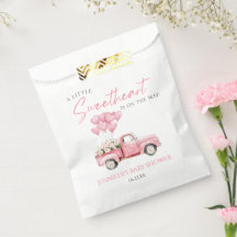 Un pequeño día de San Valentín para la futura mamá