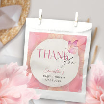 Una mariposa pequeña está en camino a Baby Shower