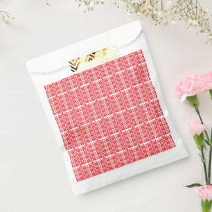 Bolsa De Papel Una rosa roja vibrante con caídas suaves sobre