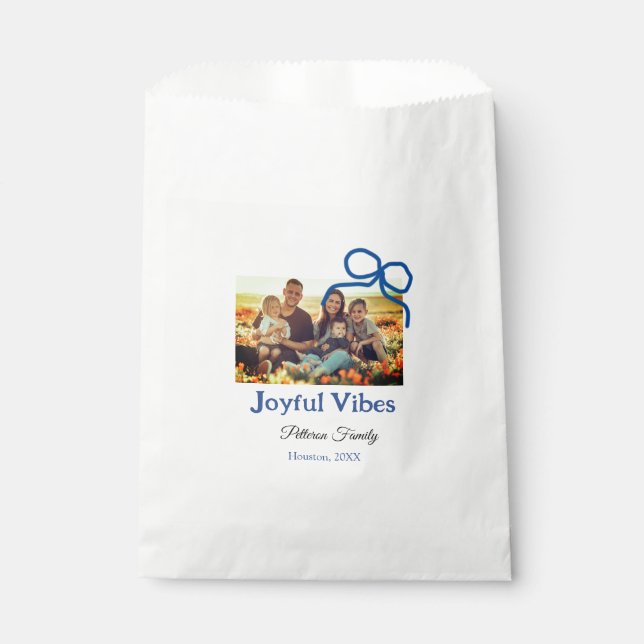 Bolsa De Papel Vibes alegres de la proa azul añaden el nombre de  (Anverso)