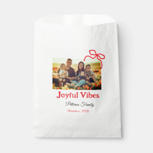 Bolsa De Papel Vibes alegres de la proa roja añaden el bautizo de