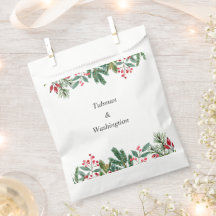 Winter Berries Pine Cone Greenery Boda