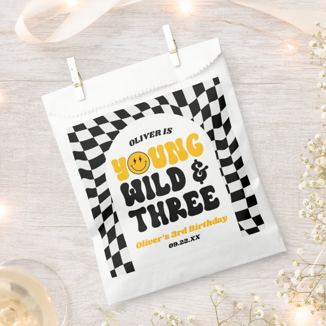 Bolsa De Papel Young Wild & Three Retro Third 3rd Birthday Party (Cortado)