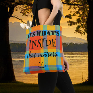 Bolsa de patrón trenzado moderno y colorido