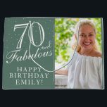 Bolsa De Regalo Grande 70 y Fabulous Elegant 70th Birthday Photo<br><div class="desc">Personalizado 70 y Fabuloso Elegante Bolsa de Regalo Fotográfico de Cumpleaños 70. 70 y texto fabuloso en escritura a la moda con un nombre. Personalízalo con tu foto,  nombre y edad. Es una gran bolsa de regalo de fotos personalizada para el cumpleaños de una mujer.</div>