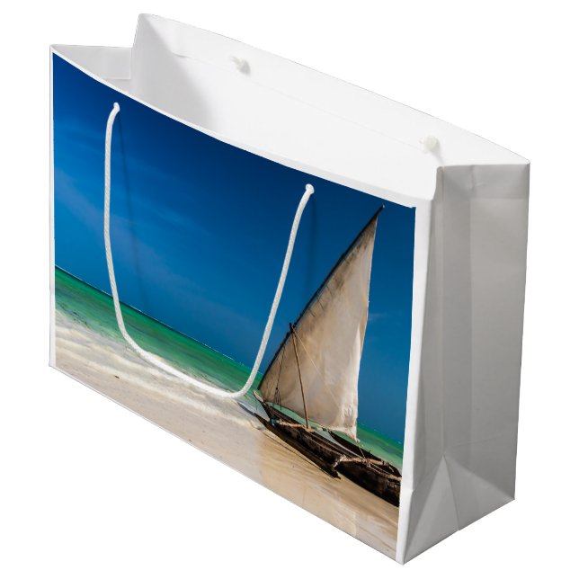 Bolsa De Regalo Grande Barco de pesca tradicional en la playa (Angulo Anverso)