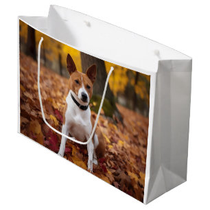 Bolsa De Regalo Grande Basenji en hojas de otoño caídas inspiran 