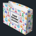 Bolsa De Regalo Grande Beakers and Flask Fun Science Pattern Cumpleaños<br><div class="desc">Bolsa de regalo con un patrón divertido y colorido. Los investigadores científicos vivirán con vasos y frascos de diferentes formas y tamaños en colores alegres y brillantes.</div>