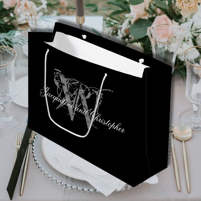 Bolsa De Regalo Grande Boda elegante, monograma, nombres, negro y blanco (For an Elegant Wedding - Personalized Monogram plus Names, Black, White & Gray Large Gift bag.)