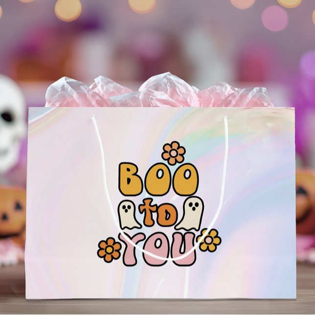 Bolsa De Regalo Grande Boo a ti dulce Halloween (Large pastel swirl Halloween gift bag with retro “Boo to You” text and daisy accents)