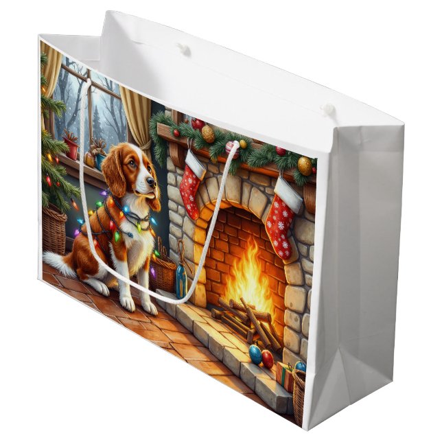Bolsa De Regalo Grande Brittany Spaniel Fireplace with Christmas Lights (Angulo Anverso)