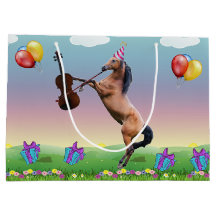 Caballo Jugando El Cumpleaños Del Violín