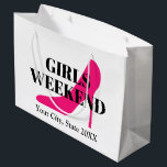 Bolsa De Regalo Grande Chicas viaje de fin de semana estilete rosado de t<br><div class="desc">Chicas viaje de fin de semana neon tacón alto rosado tacón tacón zapato Gran bolsa regalo. Añade tus propios favores y golosinas. Pequeños, medianos y grandes tamaños. bolsas de personalizable con tiras con fecha y destino. Elegante plantilla de tipografía con icono de moda. Crea hermosas bolsas para los mejores amigos,...</div>