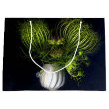 "Corazón verde en negro"